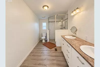 94255 4th St, Gold Beach, OR 97444 - Photo 10