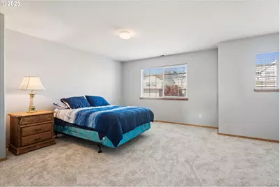 15330 SE Ogden Dr, Portland, OR 97236 - Photo 22