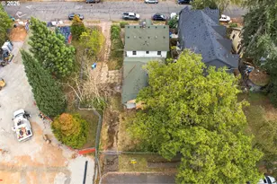 4833 N Commercial Ave, Portland, OR 97217 - Photo 42
