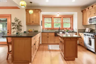 960 Tyler St, Eugene, OR 97402 - Photo 10