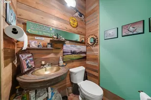 17050 Wilson River Hwy, Tillamook, OR 97141 - Photo 30