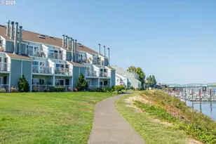 125 N Hayden Bay Dr, Portland, OR 97217 - Photo 30