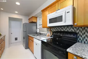 1505 SE 145th Ave, Portland, OR 97233 - Photo 12