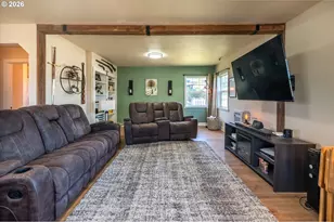 1789 14th St, North Bend, OR 97459 - Photo 8