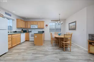 2716 NW Jetty Ave, Lincoln City, OR 97367 - Photo 6