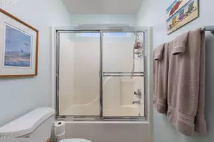2716 NW Jetty Ave, Lincoln City, OR 97367 - Photo 14