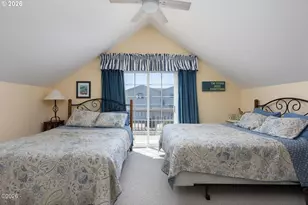 2716 NW Jetty Ave, Lincoln City, OR 97367 - Photo 16