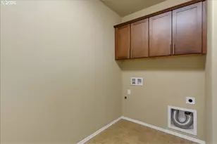 911 Ike Mooney Rd, Silverton, OR 97381 - Photo 36