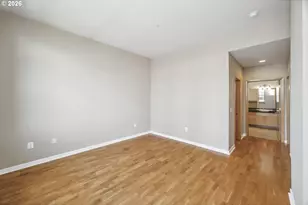 821 NW 11th Ave, Portland, OR 97209 - Photo 20