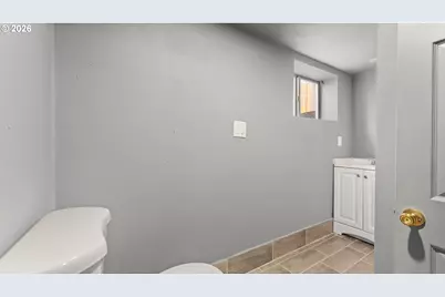 7305 N Fenwick Ave, Portland, OR 97217 - Photo 26