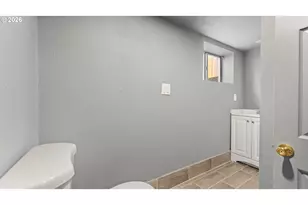 7305 N Fenwick Ave, Portland, OR 97217 - Photo 26