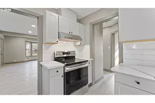 7305 N Fenwick Ave, Portland, OR 97217 - Photo 10