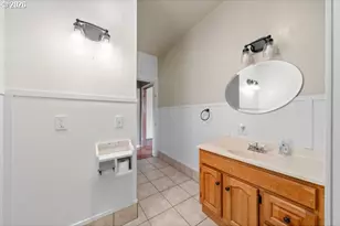 1024 S 5th St, Coos Bay, OR 97420 - Photo 18