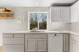 407 E Wilson St, Yacolt, WA 98675 - Photo 16