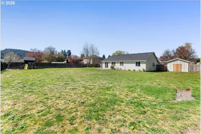 407 E Wilson St, Yacolt, WA 98675 - Photo 36