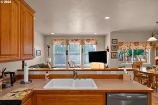 212 Chimney Rock Ln, Eugene, OR 97404 - Photo 24