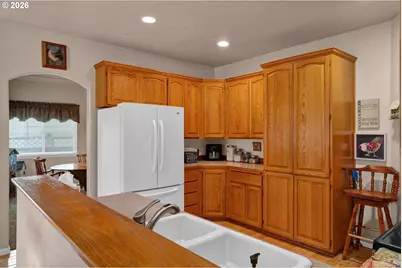 212 Chimney Rock Ln, Eugene, OR 97404 - Photo 22
