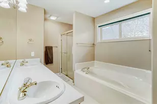 616 NW Pacific Grove Dr, Beaverton, OR 97006 - Photo 18