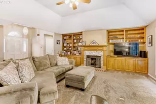 616 NW Pacific Grove Dr, Beaverton, OR 97006 - Photo 8