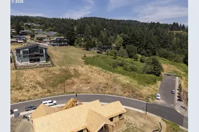215 NE Upper Basso Cir, Stevenson, WA 98648 - Photo 4