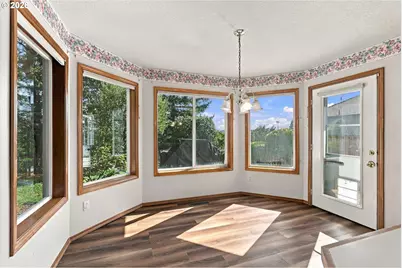 2880 SW Burlingame Ave, Troutdale, OR 97060 - Photo 16
