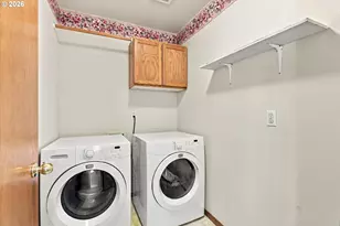 2880 SW Burlingame Ave, Troutdale, OR 97060 - Photo 28