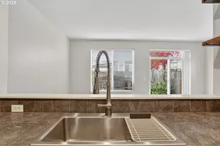 17257 SW Berkeley Ln, Beaverton, OR 97003 - Photo 8