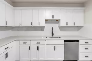 4460 SW Scholls Ferry Rd, Portland, OR 97225 - Photo 16