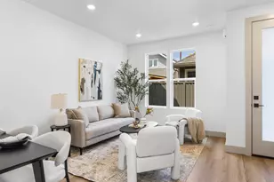 8659 SE 15th Ave, Portland, OR 97202 - Photo 2