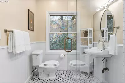 2525 SW Hume Ct, Portland, OR 97219 - Photo 24