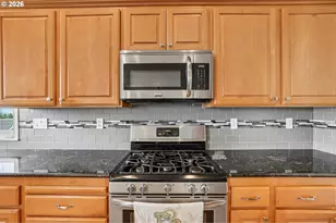 10996 SE Lenore St, Happy Valley, OR 97086 - Photo 14