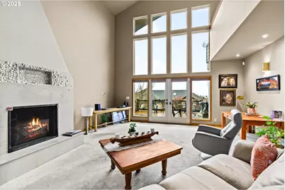 747 Holbrook Ln, Creswell, OR 97426 - Photo 8