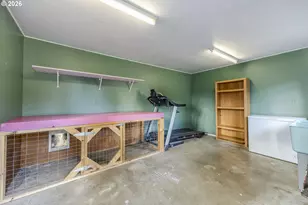 41765 Madrone St, Springfield, OR 97477 - Photo 32