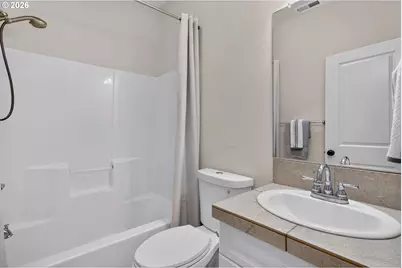 343 NE Bryant St, Portland, OR 97211 - Photo 16