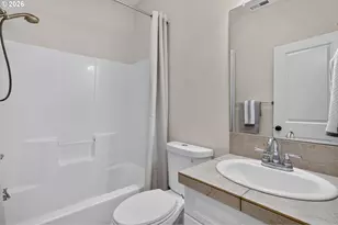 343 NE Bryant St, Portland, OR 97211 - Photo 16