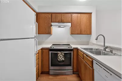 853 SE 193rd Ave, Portland, OR 97233 - Photo 10