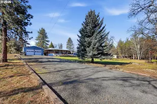 226 S Oak Rd, Tygh Valley, OR 97063 - Photo 4