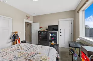1202 Albatross Ct, Sweet Home, OR 97386 - Photo 22