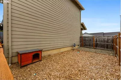 1202 Albatross Ct, Sweet Home, OR 97386 - Photo 32