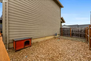 1202 Albatross Ct, Sweet Home, OR 97386 - Photo 32