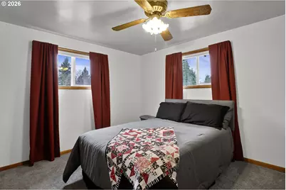 441 N Craven St, Monmouth, OR 97361 - Photo 26