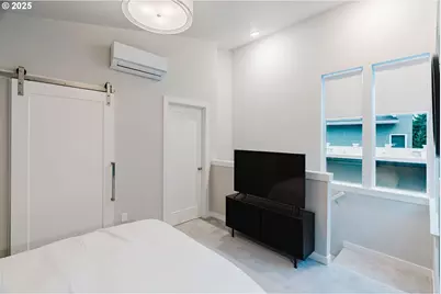 3937 SE Cousteau Dr, Salem, OR 97302 - Photo 12