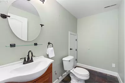 118 Peninsula Dr, Kelso, WA 98626 - Photo 32