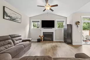 1090 NE Regan Hill Loop, Estacada, OR 97023 - Photo 10