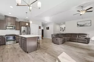 1090 NE Regan Hill Loop, Estacada, OR 97023 - Photo 12