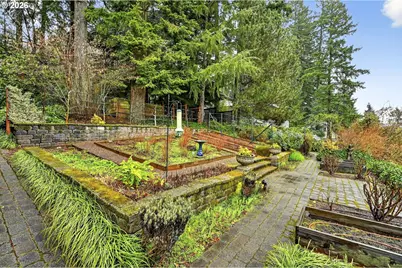 3009 SW Dickinson St, Portland, OR 97219 - Photo 32