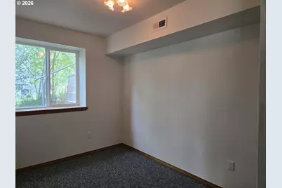 1852 Lakeview Dr, Sutherlin, OR 97479 - Photo 26