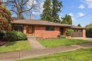 4111 SE Brooklyn St, Portland, OR 97202 - Photo 2
