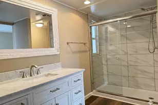 11668 SW Royal Villa Dr, Portland, OR 97224 - Photo 14