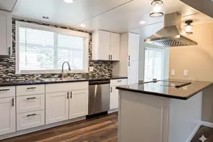 11668 SW Royal Villa Dr, Portland, OR 97224 - Photo 10